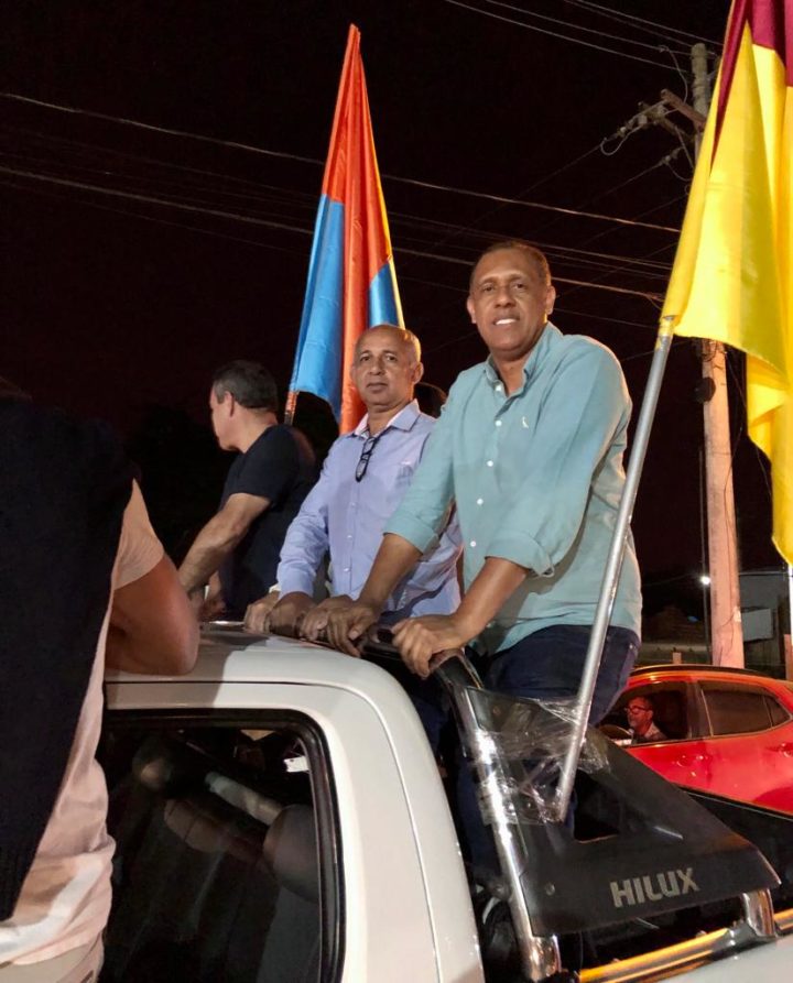 Deputado Neilando Pimenta visita a cidade de Machacalis