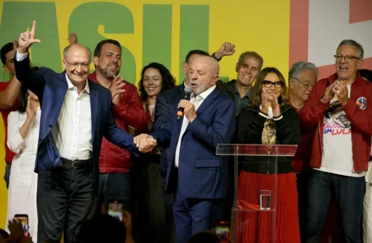Lula e Alckmin agradecem eleitores e convocam para uma “nova campanha” do segundo turno